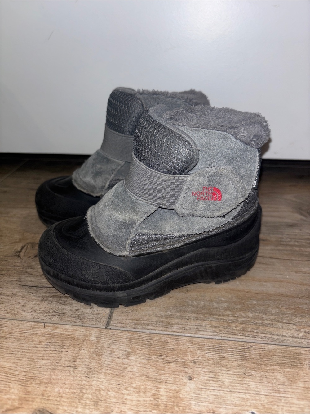 North Face Alpenglow II Waterproof Winter Snow Boots Unisex Toddler Size 9 Gray
